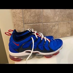 NIKE AIR VAPORMAX PLUS